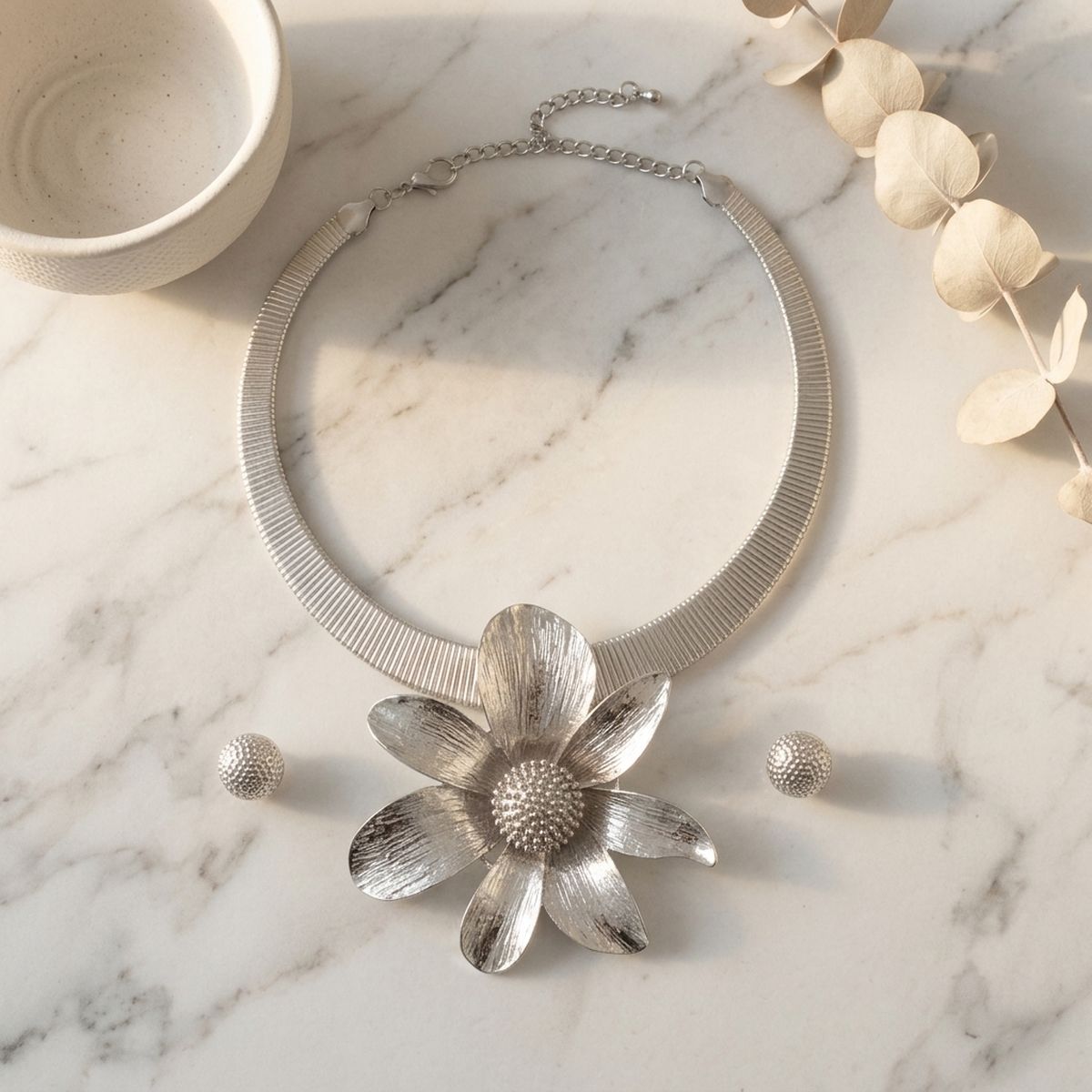 Pendant Silver Dimensional Flower Omega Necklace