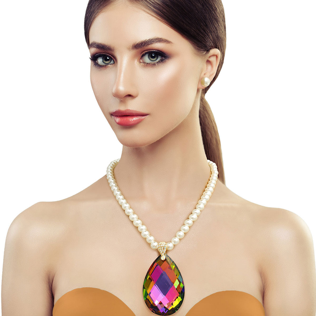 Pearl Pink Green Teardrop Necklace