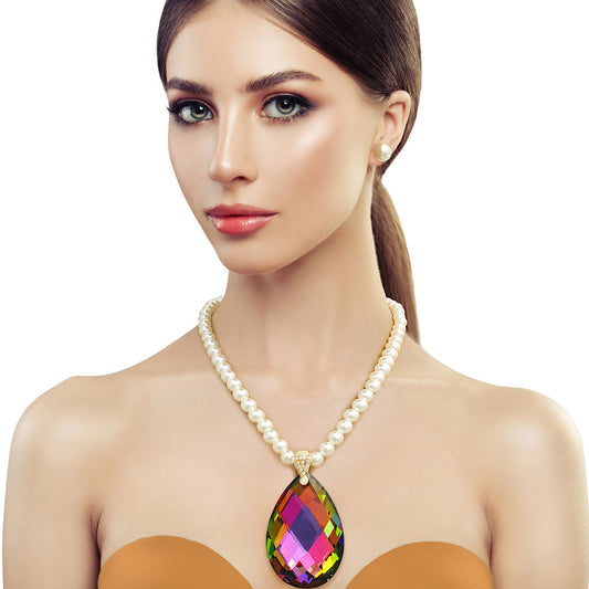 Pearl Pink Green Teardrop Necklace