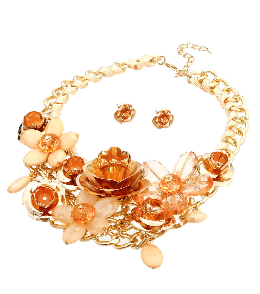 Gold Rose Chunky Collar Necklace